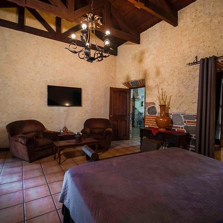 Hotel Real Plaza Antigua Exteriér fotografie