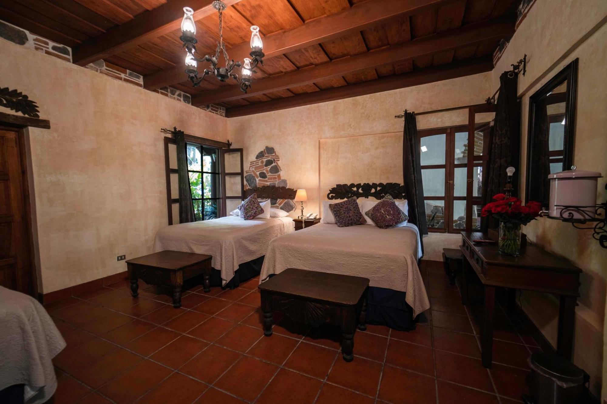 Hotel Real Plaza Antigua Exteriér fotografie